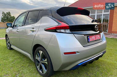 Хетчбек Nissan Leaf 2020 в 