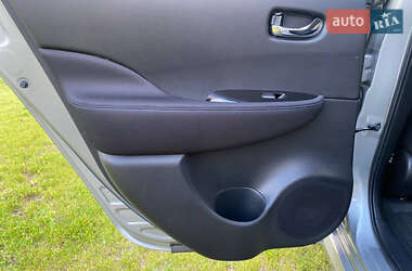 Хетчбек Nissan Leaf 2020 в 