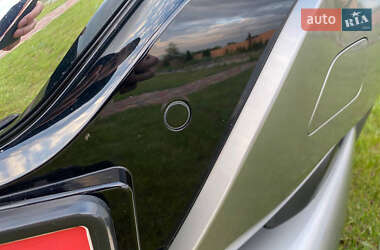 Хетчбек Nissan Leaf 2020 в 