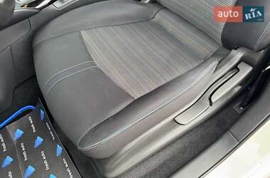 Хетчбек Nissan Leaf 2019 в 