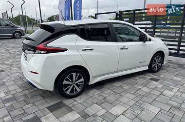 Хетчбек Nissan Leaf 2019 в 