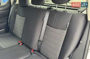 Хетчбек Nissan Leaf 2019 в 