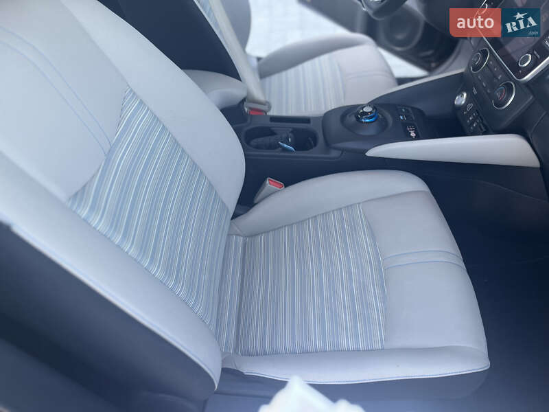 Хетчбек Nissan Leaf 2021 в Бродах