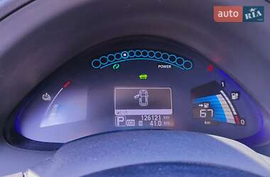 Хэтчбек Nissan Leaf 2014 в 