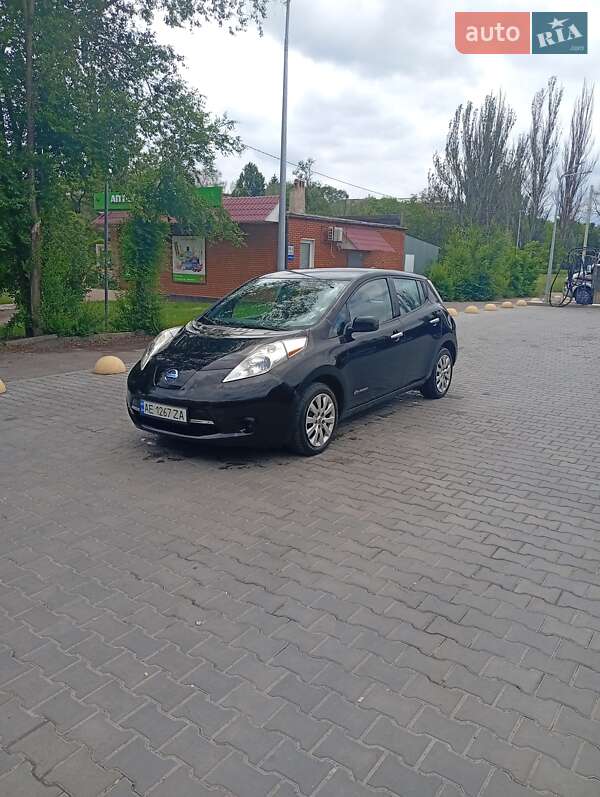 Хэтчбек Nissan Leaf 2013 в Кривом Роге
