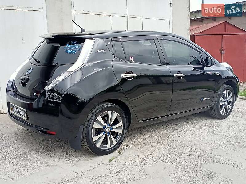 Хэтчбек Nissan Leaf 2016 в Одессе