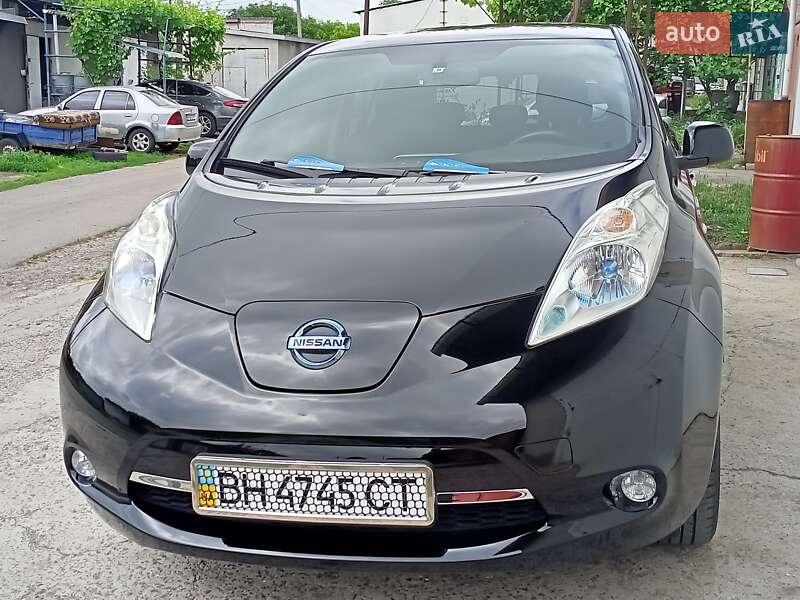 Хэтчбек Nissan Leaf 2016 в Одессе