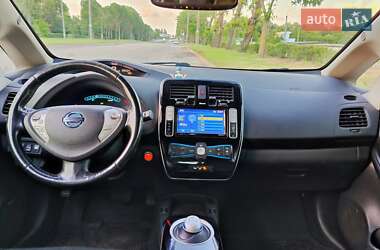 Хэтчбек Nissan Leaf 2014 в 
