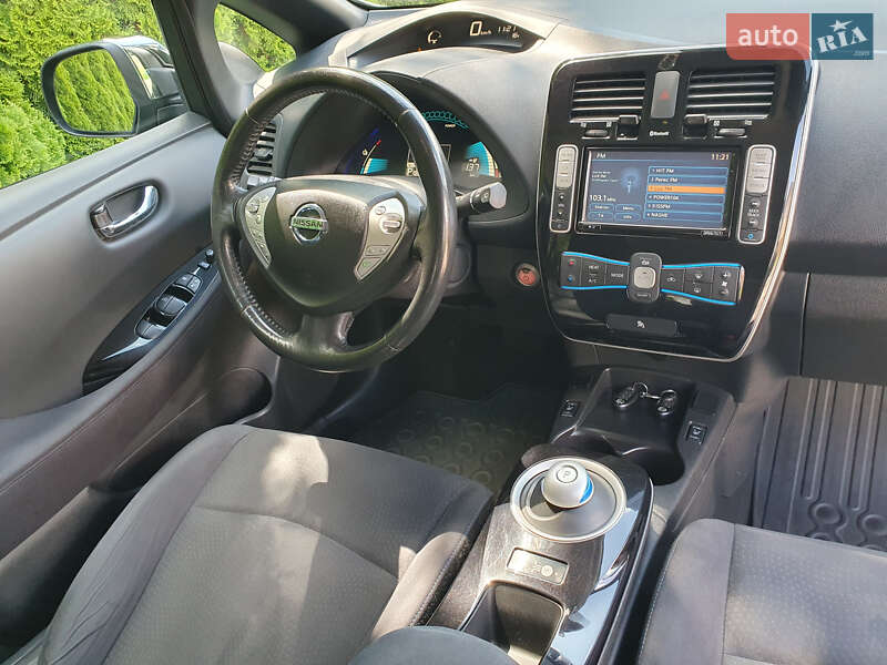 Хетчбек Nissan Leaf 2014 в Горі