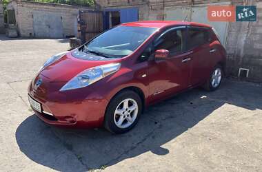 Хэтчбек Nissan Leaf 2014 в Кривом Роге