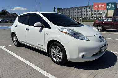 Хэтчбек Nissan Leaf 2015 в Виннице