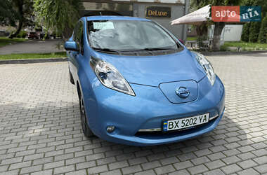 Хетчбек Nissan Leaf 2013 в Кам'янець-Подільському
