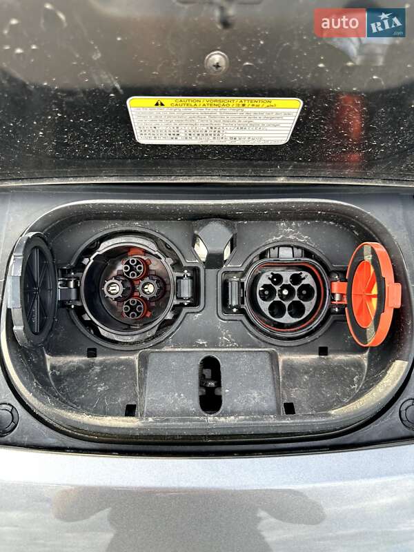 Хэтчбек Nissan Leaf 2020 в Львове