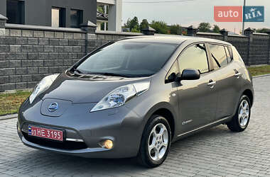 Хэтчбек Nissan Leaf 2014 в 