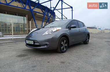 Хэтчбек Nissan Leaf 2014 в 