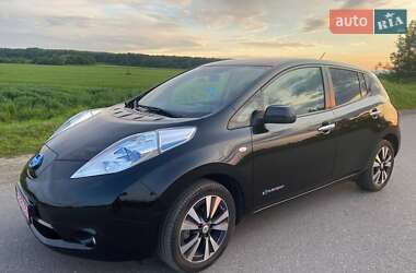 Хетчбек Nissan Leaf 2015 в Стрию