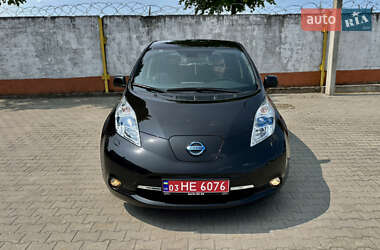Хэтчбек Nissan Leaf 2015 в 