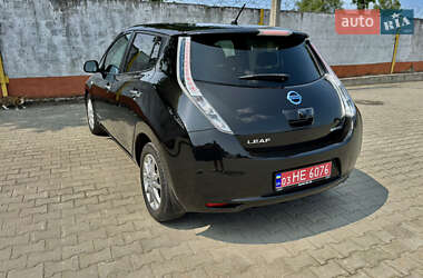 Хэтчбек Nissan Leaf 2015 в 