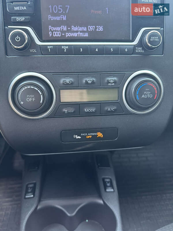 Хэтчбек Nissan Leaf 2017 в Харькове