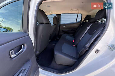 Хэтчбек Nissan Leaf 2021 в 