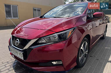 Хэтчбек Nissan Leaf 2021 в Одессе