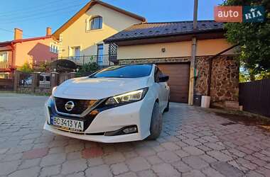 Хэтчбек Nissan Leaf 2018 в 