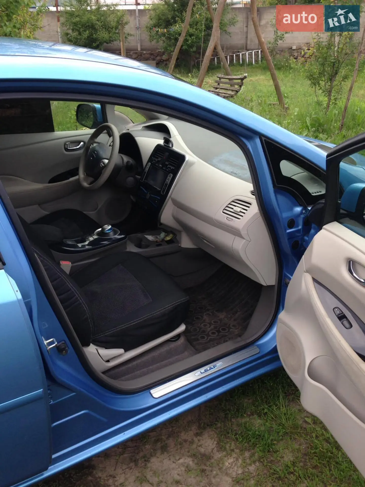 2011 Nissan Leaf - мініатюра 15