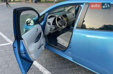 Хетчбек Nissan Leaf 2012 в 