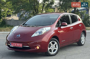 Хэтчбек Nissan Leaf 2014 в 