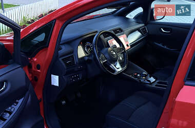 Хетчбек Nissan Leaf 2020 в 
