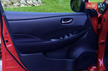 Хетчбек Nissan Leaf 2020 в 