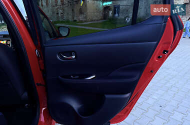 Хетчбек Nissan Leaf 2020 в 