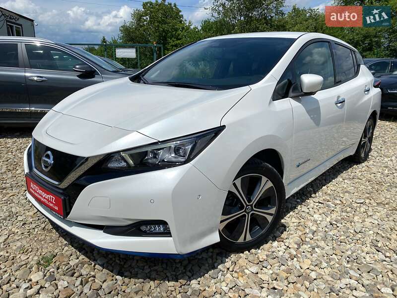 Хэтчбек Nissan Leaf 2020 в Львове