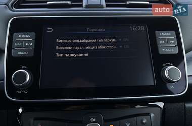 Хэтчбек Nissan Leaf 2020 в 