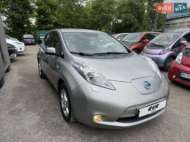 Хетчбек Nissan Leaf 2015 в Тернополі