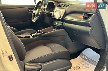 Хэтчбек Nissan Leaf 2020 в 