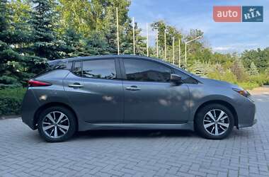 Хетчбек Nissan Leaf 2022 в 