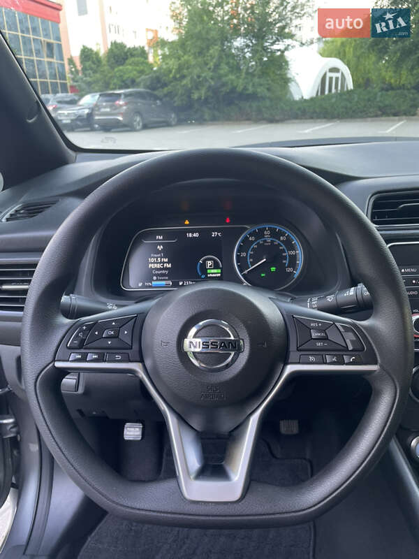 Хетчбек Nissan Leaf 2022 в Харкові