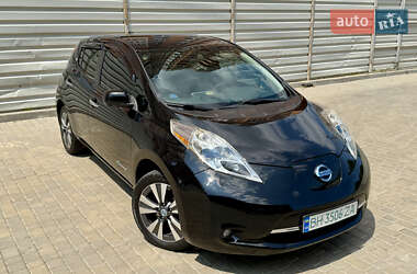 Хэтчбек Nissan Leaf 2014 в 