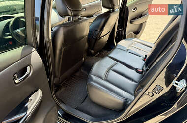Хэтчбек Nissan Leaf 2014 в 