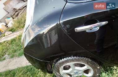 Хэтчбек Nissan Leaf 2014 в 