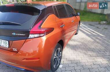 Хэтчбек Nissan Leaf 2022 в 