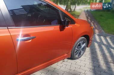 Хэтчбек Nissan Leaf 2022 в 
