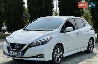 Хетчбек Nissan Leaf 2018 в Дубні