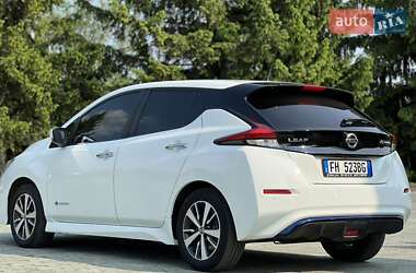 Хэтчбек Nissan Leaf 2018 в 