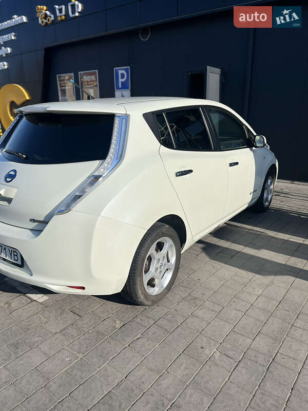 Хетчбек Nissan Leaf 2012 в Кам'янці-Бузькій фото 4 Хетчбек Nissan Leaf 2012 в Кам'янці-Бузькій