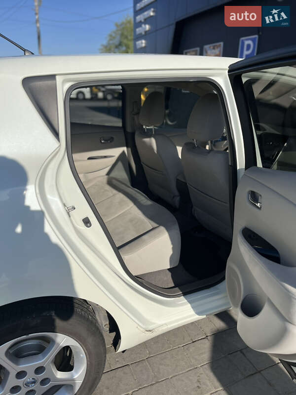 Хетчбек Nissan Leaf 2012 в Кам'янці-Бузькій фото 11 Хетчбек Nissan Leaf 2012 в Кам'янці-Бузькій