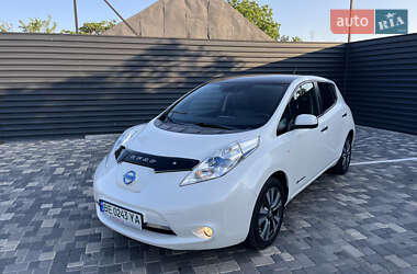 Хетчбек Nissan Leaf 2014 в Миколаєві