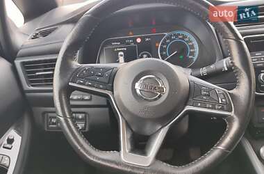 Хетчбек Nissan Leaf 2018 в 