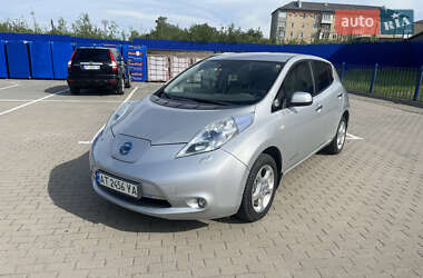 Хэтчбек Nissan Leaf 2011 в Долине
